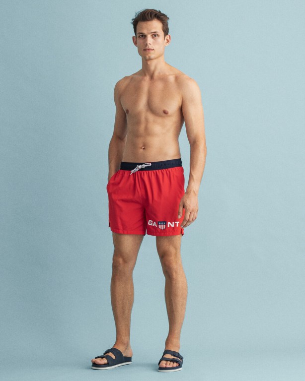 Pantaloni Scurti Barbati Gant Clasici Fit Retro Shield Swim Rosii Deschis | YYsuvxj3sFy